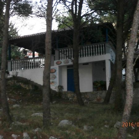 Apartments Meni 德拉格 外观 照片